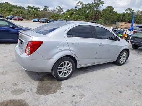 2015 Chevrolet Sonic, VIN 1G1JC5SG0F4220073. Фото 3 з 6 з аукціону Copart. Каталог авто зі США OpenDataCar.