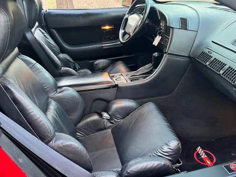 1991 Chevrolet Corvette, VIN 1G1YY3381M5100723. Фото 5 из 6 с аукциона Copart. Каталог авто из США OpenDataCar.