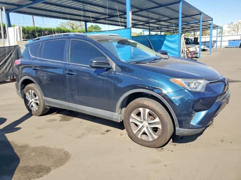 2017 Toyota RAV4, VIN JTMZFREV3HJ709963. Фото 4 з 6 з аукціону Copart. Каталог авто зі США OpenDataCar.
