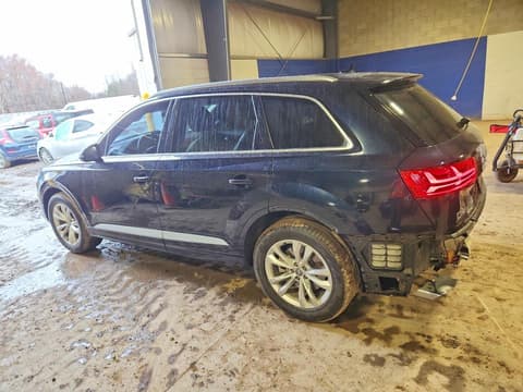 2017 Audi Q7, VIN WA1LAAF77HD047562. Фото 2 з 6 з аукціону Copart. Каталог авто зі США OpenDataCar.