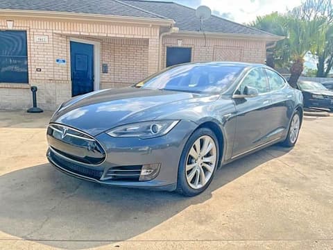 2013 Tesla Model S, VIN 5YJSA1CN5DFP30142. Фото 2 з 6 з аукціону Copart. Каталог авто зі США OpenDataCar.