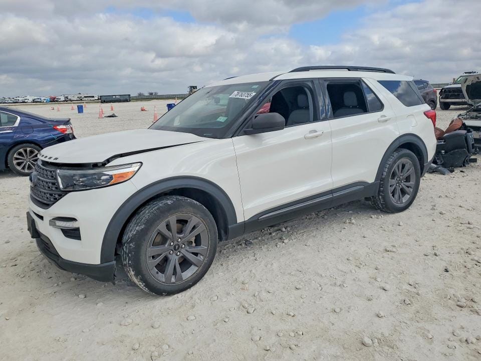 2021 Ford Explorer