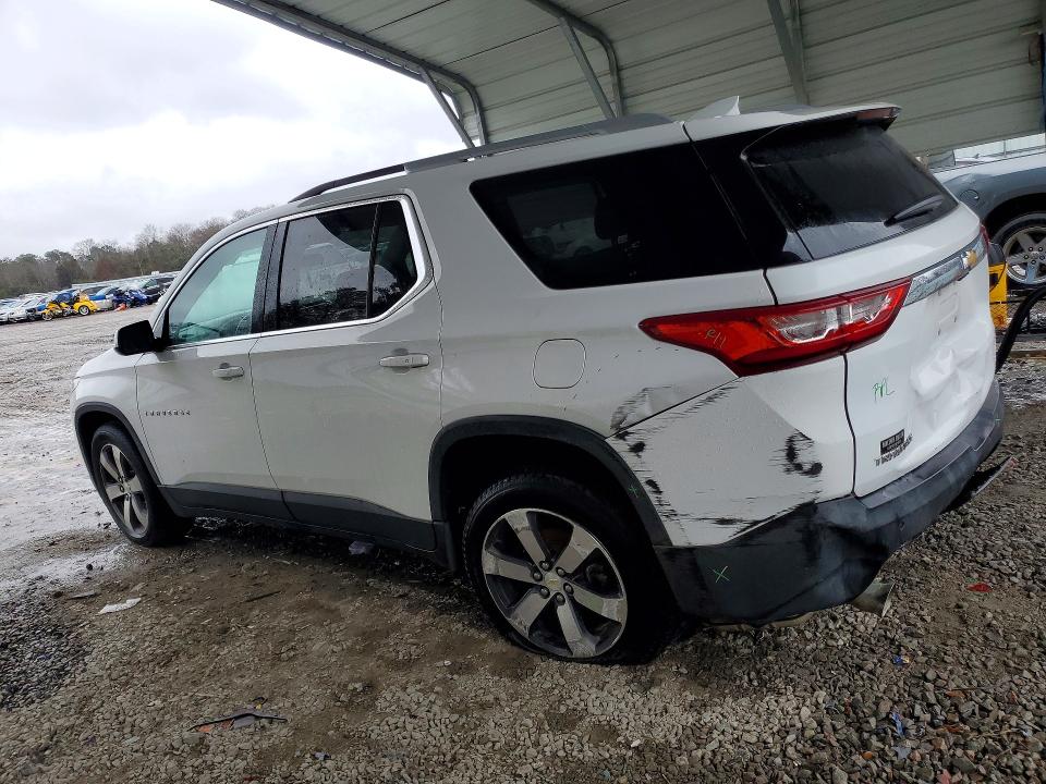 2018 Chevrolet Traverse, VIN 1GNERHKW9JJ157606. Фото 2 з 6 з аукціону Copart. Каталог авто зі США OpenDataCar.