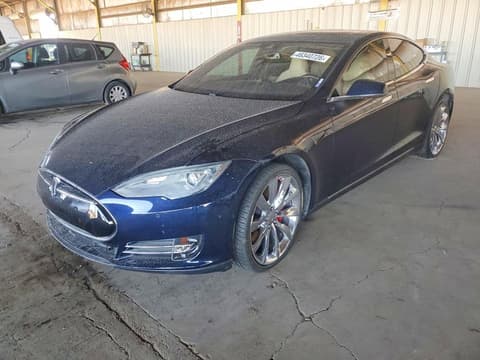 2015 Tesla Model S, VIN 5YJSA4H49FF084026. Фото 1 з 6 з аукціону Copart. Каталог авто зі США OpenDataCar.