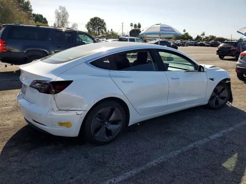 2018 Tesla Model 3, VIN 5YJ3E1EA2JF071869. Фото 3 з 6 з аукціону Copart. Каталог авто зі США OpenDataCar.