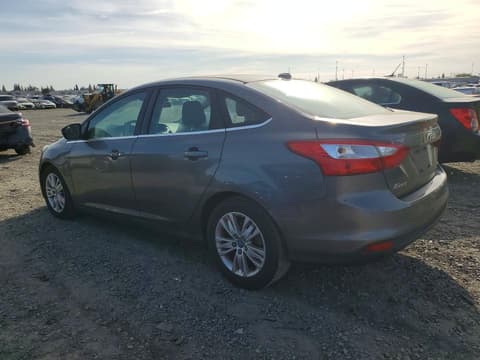 2012 Ford Focus, VIN 1FAHP3H22CL185182. Фото 2 из 6 с аукциона Copart. Каталог авто из США OpenDataCar.