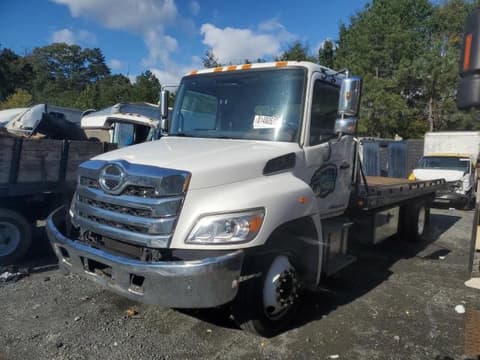 2023 Hino Hino L6, VIN 5PVNE7AN3P5T50049. Фото 2 з 6 з аукціону Copart. Каталог авто зі США OpenDataCar.