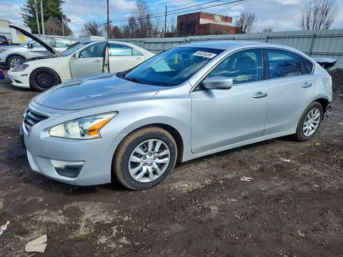 2015 Nissan Altima, VIN 1N4AL3AP5FC276485. Фото 1 з 6 з аукціону Copart. Каталог авто зі США OpenDataCar.