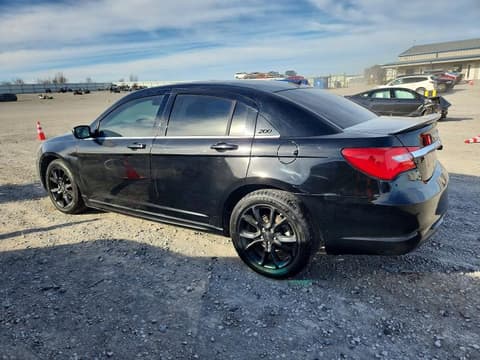 2014 Chrysler 200, VIN 1C3CCBCG9EN193286. Фото 2 з 6 з аукціону Copart. Каталог авто зі США OpenDataCar.