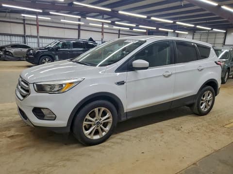 2017 Ford Escape, VIN 1FMCU0GD3HUB82724. Фото 1 з 6 з аукціону Copart. Каталог авто зі США OpenDataCar.