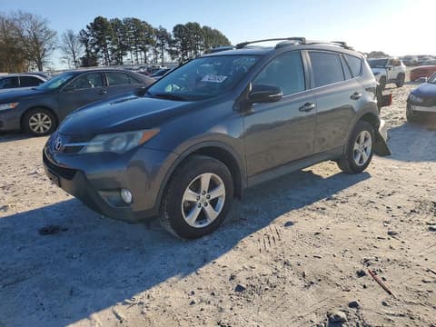 2013 Toyota RAV4, VIN 2T3RFREV6DW121745. Фото 1 з 6 з аукціону Copart. Каталог авто зі США OpenDataCar.