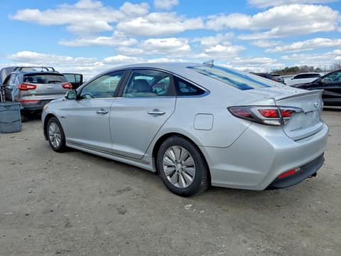 2016 Hyundai Sonata Hybrid, VIN KMHE24L15GA031773. Фото 2 из 6 с аукциона Copart. Каталог авто из США OpenDataCar.