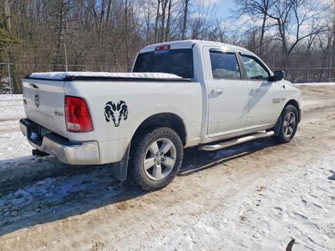 2015 Ram 1500, VIN 3C6RR7LT2FG597238. Фото 3 з 6 з аукціону Copart. Каталог авто зі США OpenDataCar.