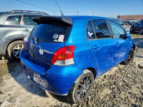 2011 Toyota Yaris, VIN JTDKT4K30B5331925. Фото 3 з 6 з аукціону Copart. Каталог авто зі США OpenDataCar.