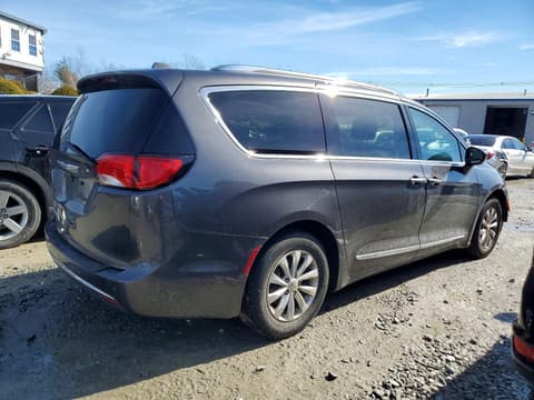 2019 Chrysler Pacifica, VIN 2C4RC1BG0KR733284. Фото 3 з 6 з аукціону Copart. Каталог авто зі США OpenDataCar.