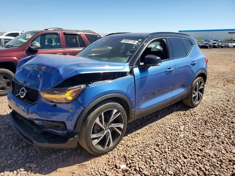 2021 Volvo XC40, VIN YV4AC2HM6M2488151. Zdjęcie 1 z 6 z aukcji Copart. Katalog aut z USA OpenDataCar.