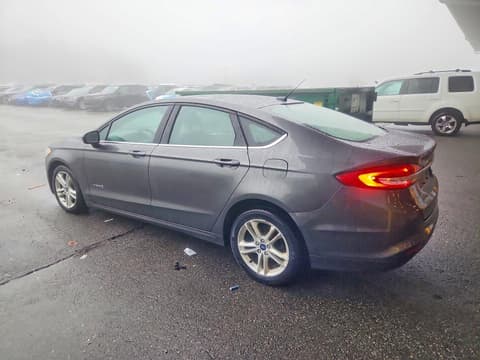 2018 Ford Fusion, VIN 3FA6P0LU7JR220084. Фото 2 из 6 с аукциона Copart. Каталог авто из США OpenDataCar.