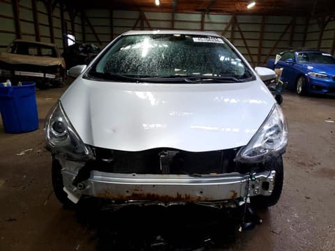 2016 Toyota Prius C, VIN JTDKDTB3XG1136145. Фото 5 з 6 з аукціону Copart. Каталог авто зі США OpenDataCar.