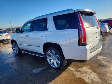 2017 Cadillac Escalade, VIN 1GYS3BKJ7HR334061. Фото 2 з 6 з аукціону Copart. Каталог авто зі США OpenDataCar.