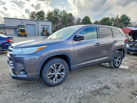 2017 Toyota Highlander, VIN 5TDZARFH9HS024649. Фото 1 з 6 з аукціону Copart. Каталог авто зі США OpenDataCar.