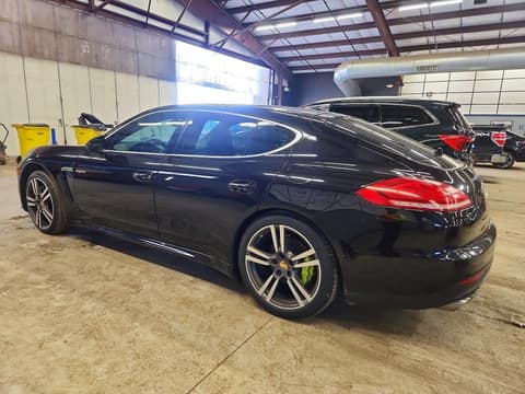 2015 Porsche Panamera, VIN WP0AD2A7XFL040772. Фото 2 з 6 з аукціону Copart. Каталог авто зі США OpenDataCar.