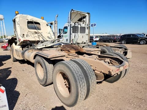 2020 Peterbilt 567, VIN 1XPCD40X5LD732710. Photo 3 of 6 from Copart auction. OpenDataCar US salvage catalog.