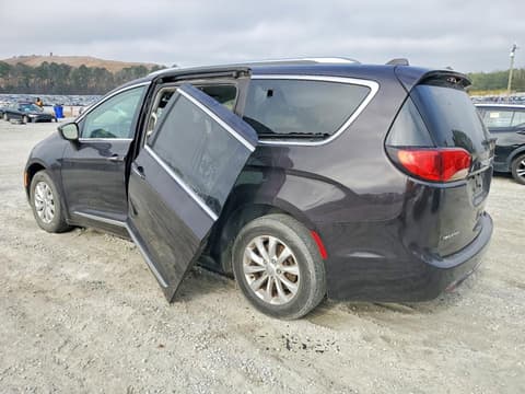 2018 Chrysler Pacifica, VIN 2C4RC1BG2JR246649. Фото 2 з 6 з аукціону Copart. Каталог авто зі США OpenDataCar.