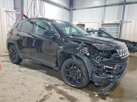 2022 Jeep Compass, VIN 3C4NJDBBXNT130323. Фото 4 з 6 з аукціону Copart. Каталог авто зі США OpenDataCar.