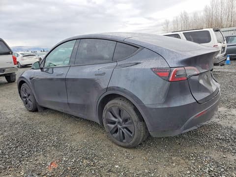2025 Tesla Model Y, VIN 7SAYGDEE4SF281057. Фото 2 з 6 з аукціону Copart. Каталог авто зі США OpenDataCar.