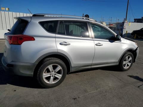 2013 Toyota RAV4, VIN 2T3WFREV3DW017054. Zdjęcie 3 z 6 z aukcji Copart. Katalog aut z USA OpenDataCar.