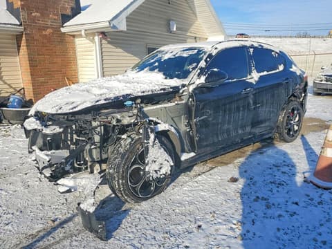 2022 Alfa romeo Stelvio, VIN ZASPAKBN5N7D37530. Фото 1 з 6 з аукціону Copart. Каталог авто зі США OpenDataCar.