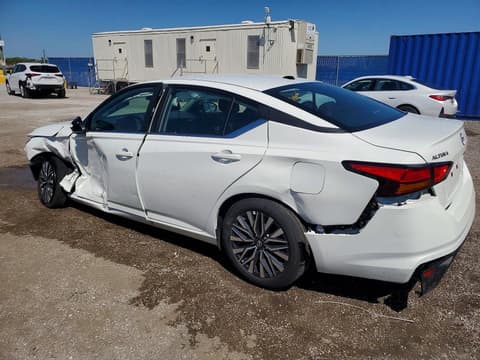 2026 Nissan Altima, VIN 1N4BL4DV7TN311631. Фото 2 з 6 з аукціону Copart. Каталог авто зі США OpenDataCar.