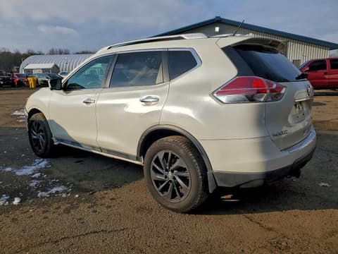 2015 Nissan Rogue, VIN 5N1AT2MV2FC805949. Фото 2 з 6 з аукціону Copart. Каталог авто зі США OpenDataCar.