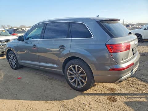 2017 Audi Q7, VIN WA1LAAF76HD034432. Фото 2 з 6 з аукціону Copart. Каталог авто зі США OpenDataCar.