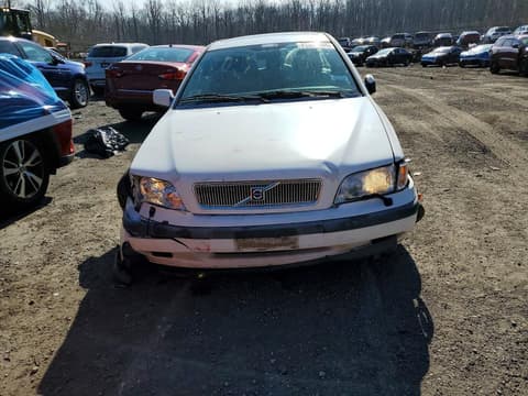 2000 Volvo V40, VIN YV1VW2555YF494315. Zdjęcie 5 z 6 z aukcji Copart. Katalog aut z USA OpenDataCar.