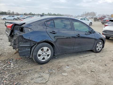 2018 Kia Forte, VIN 3KPFL4A76JE275496. Фото 3 з 6 з аукціону Copart. Каталог авто зі США OpenDataCar.