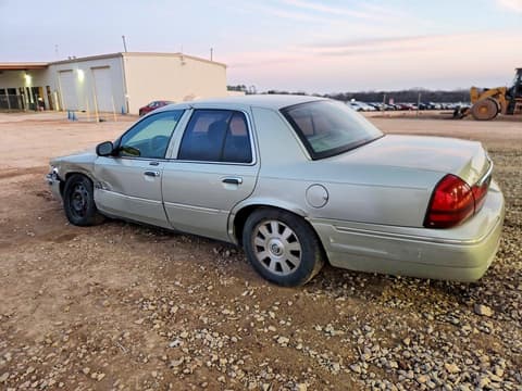 2005 Mercury Grand Marquis, VIN 2MEFM75W55X644055. Фото 2 з 6 з аукціону Copart. Каталог авто зі США OpenDataCar.