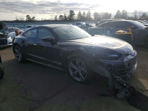 2022 Audi e-tron GT, VIN WAUDJBFW4N7003744. Фото 4 з 6 з аукціону Copart. Каталог авто зі США OpenDataCar.