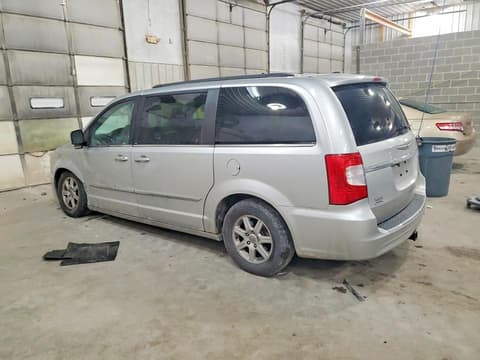 2012 Chrysler Town & Country, VIN 2C4RC1BG0CR232865. Фото 2 з 6 з аукціону Copart. Каталог авто зі США OpenDataCar.