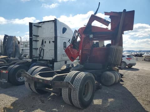 2013 Volvo VNM, VIN 4V4MC9EG0DN131347. Фото 4 з 6 з аукціону Copart. Каталог авто зі США OpenDataCar.