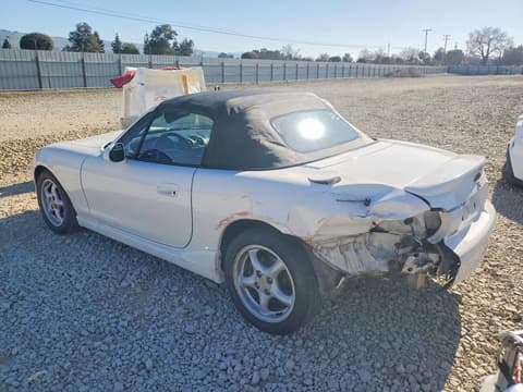 1999 Mazda MX-5 Miata, VIN JM1NB3530X0113851. Фото 2 из 6 с аукциона Copart. Каталог авто из США OpenDataCar.