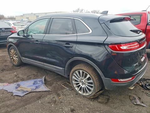 2017 Lincoln MKC, VIN 5LMCJ3D9XHUL35199. Фото 2 из 6 с аукциона Copart. Каталог авто из США OpenDataCar.