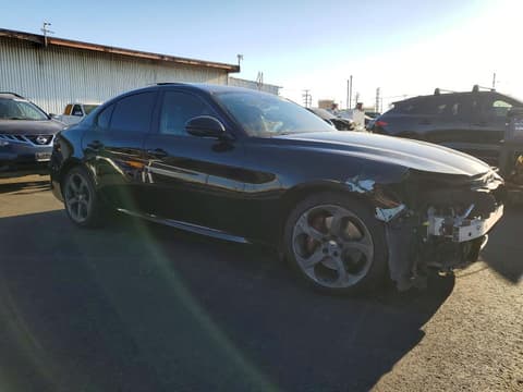 2017 Alfa romeo Giulia, VIN ZARFAEBNXH7535570. Фото 4 з 6 з аукціону Copart. Каталог авто зі США OpenDataCar.