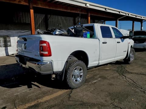 2022 Ram 2500, VIN 3C6UR5CJ3NG321145. Фото 3 з 6 з аукціону Copart. Каталог авто зі США OpenDataCar.