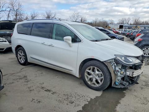 2017 Chrysler Pacifica, VIN 2C4RC1EG1HR764046. Фото 4 з 6 з аукціону Copart. Каталог авто зі США OpenDataCar.
