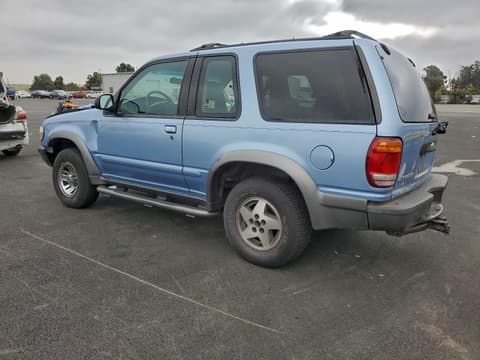 1998 Ford Explorer, VIN 1FMYU22E8WUC17465. Фото 2 з 6 з аукціону Copart. Каталог авто зі США OpenDataCar.