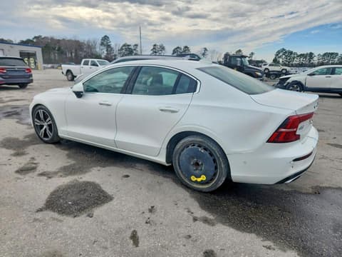 2022 Volvo S60, VIN 7JRL12FLXNG165397. Фото 2 з 6 з аукціону Copart. Каталог авто зі США OpenDataCar.