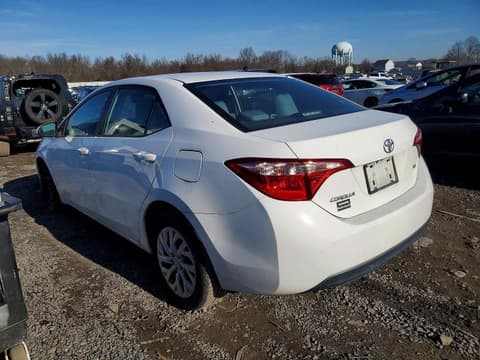 2018 Toyota Corolla, VIN 2T1BURHE9JC092413. Фото 2 з 6 з аукціону Copart. Каталог авто зі США OpenDataCar.