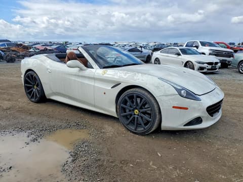2015 Ferrari California T, VIN ZFF77XJA1F0207470. Фото 4 з 6 з аукціону Copart. Каталог авто зі США OpenDataCar.