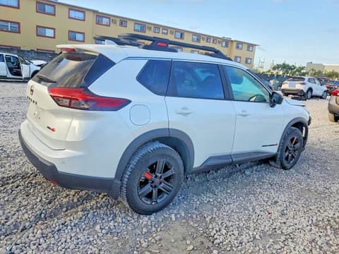 2025 Nissan Rogue, VIN 5N1BT3BB9SC774373. Фото 3 з 6 з аукціону Copart. Каталог авто зі США OpenDataCar.